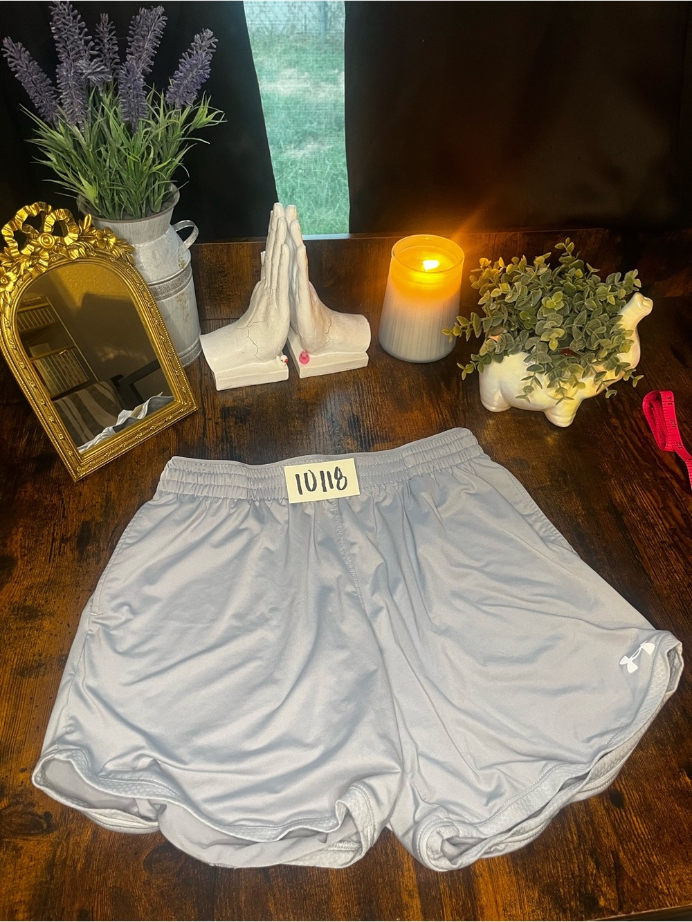 Under Armour Women’s Light Gray Athletic Running Shorts Size Small